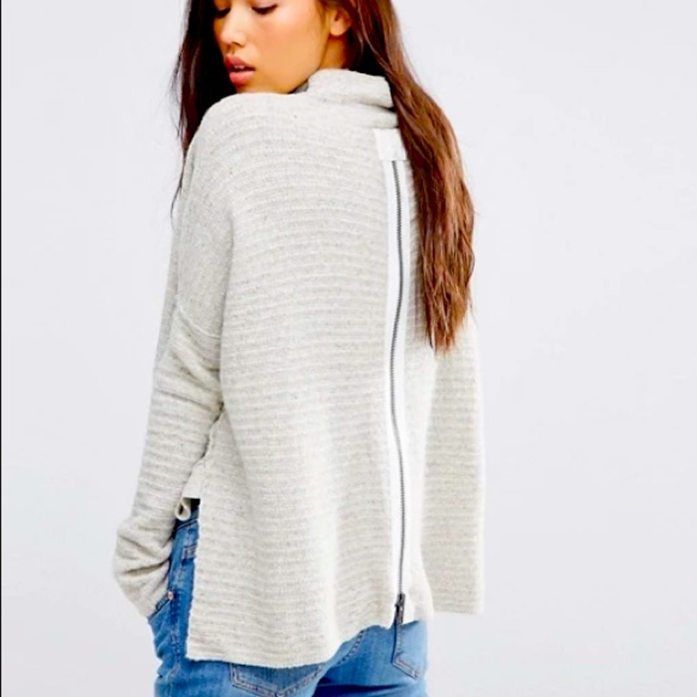Free People Back Zipper Mock Neck Sweater sz M